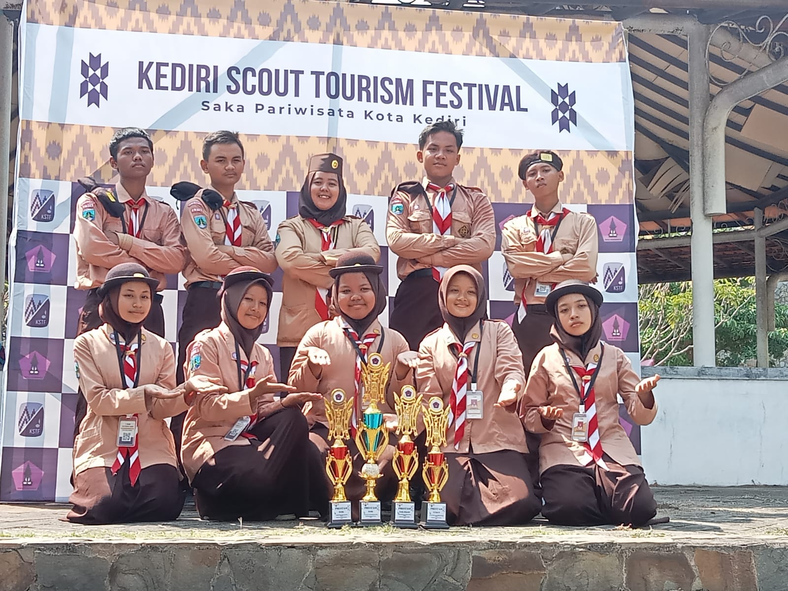 Tim Pramuka dari SMK PGRI 2 Kediri, Juara pada Kediri Scout Tourism Festival